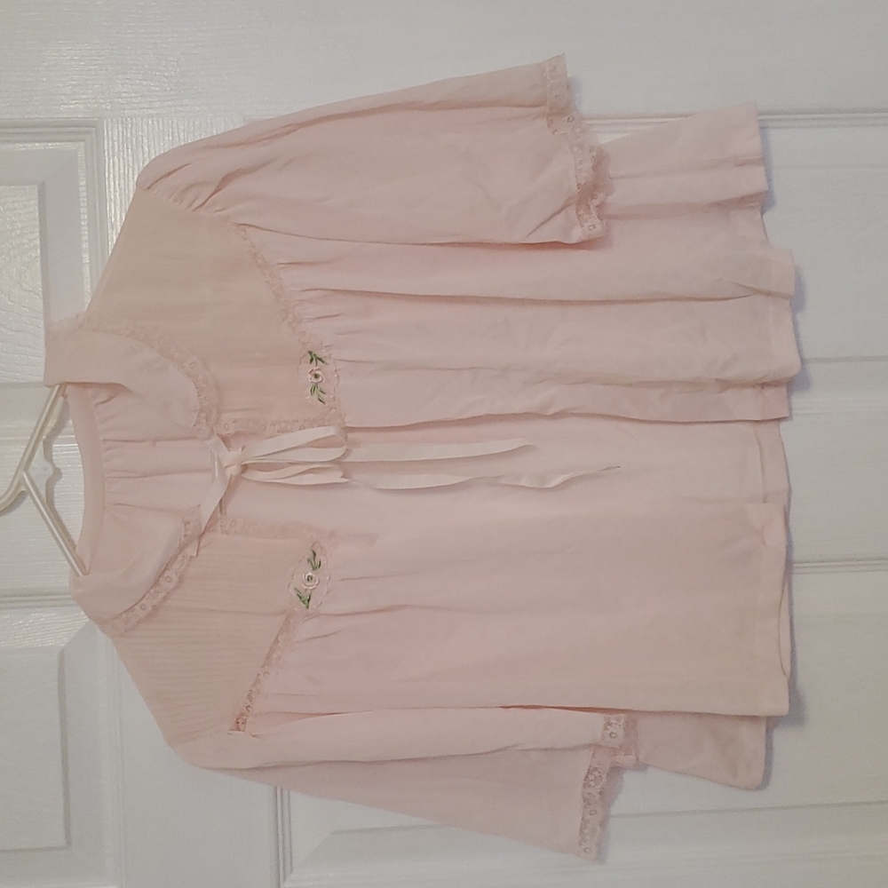 Vintage Seamprufe 100% nylon pink bed jacket